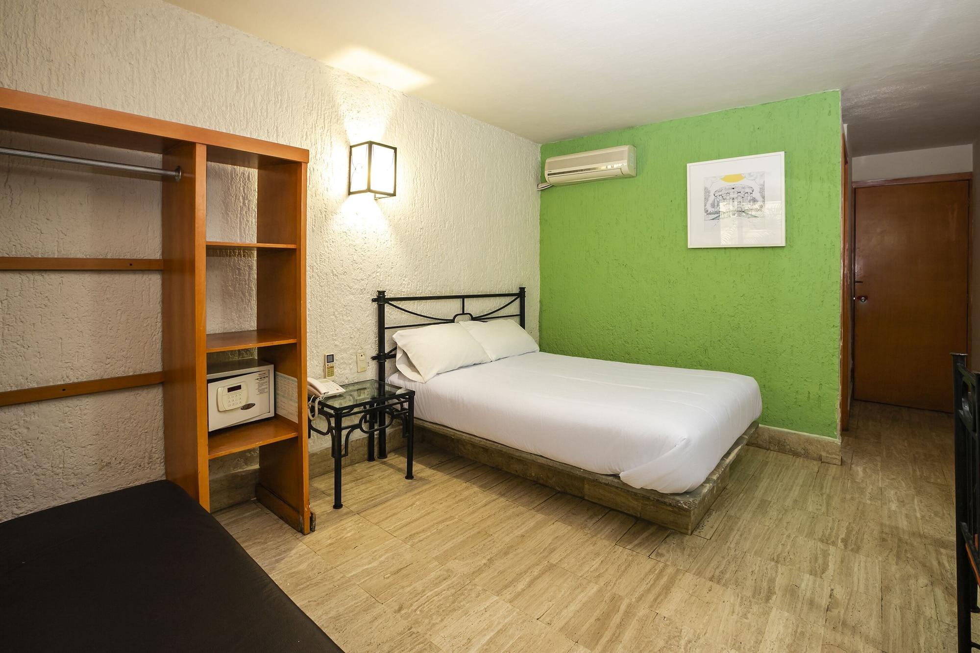 Hotel Arboledas Expo กัวดาลาฮารา ภายนอก รูปภาพ