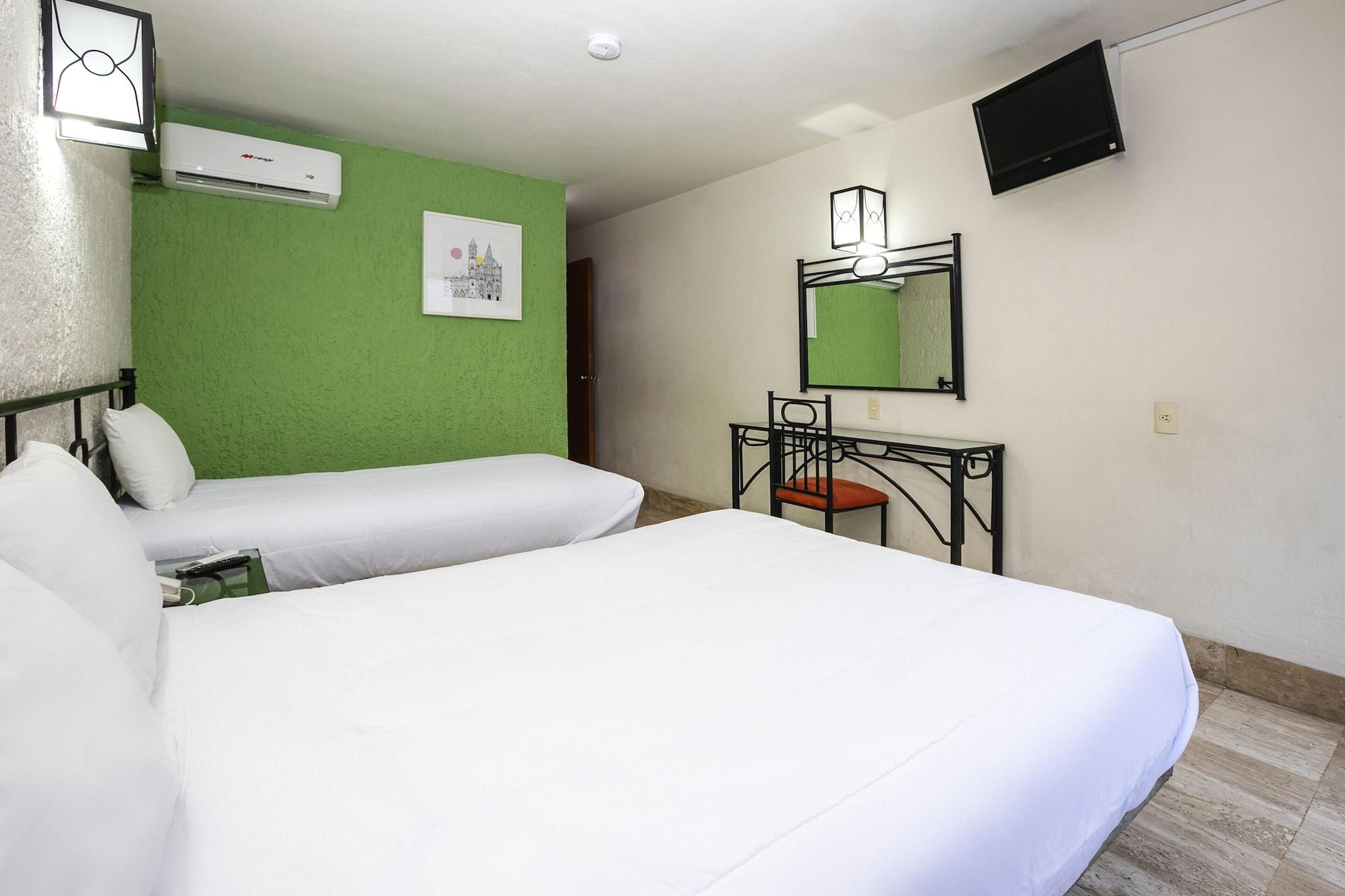 Hotel Arboledas Expo กัวดาลาฮารา ภายนอก รูปภาพ