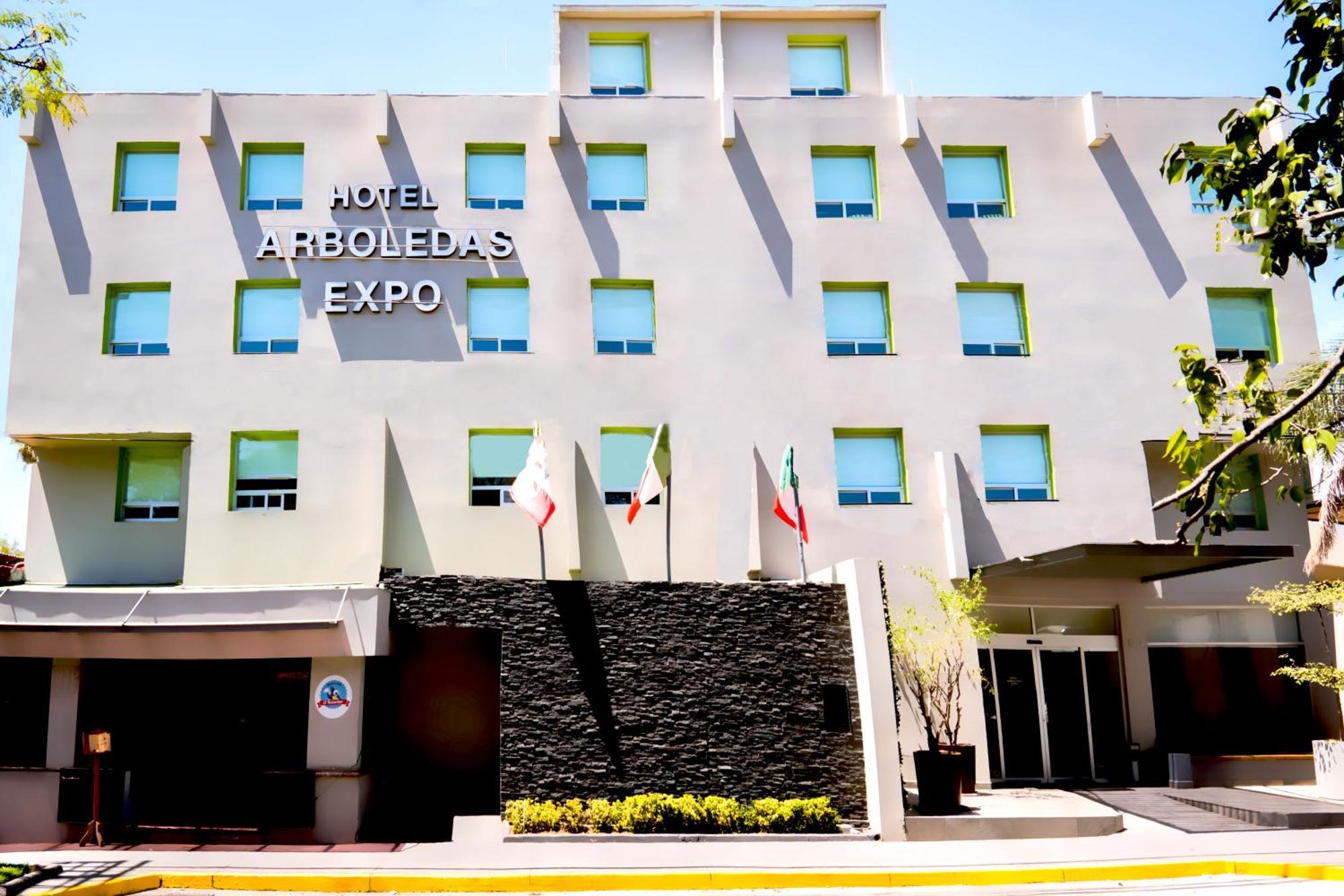 Hotel Arboledas Expo กัวดาลาฮารา ภายนอก รูปภาพ